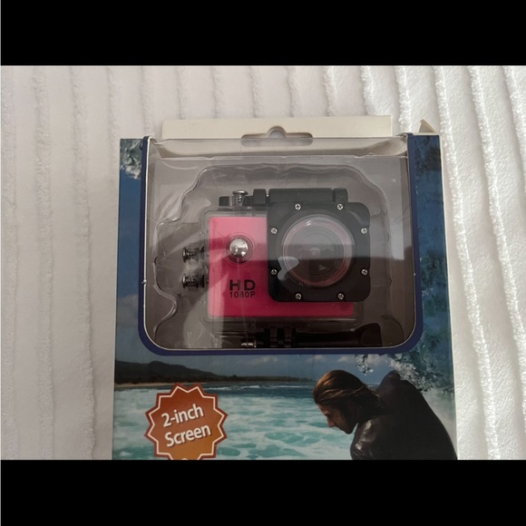 FULL HD 1080p SPORTS CAM WATERPROOF - Picture 5 of 6